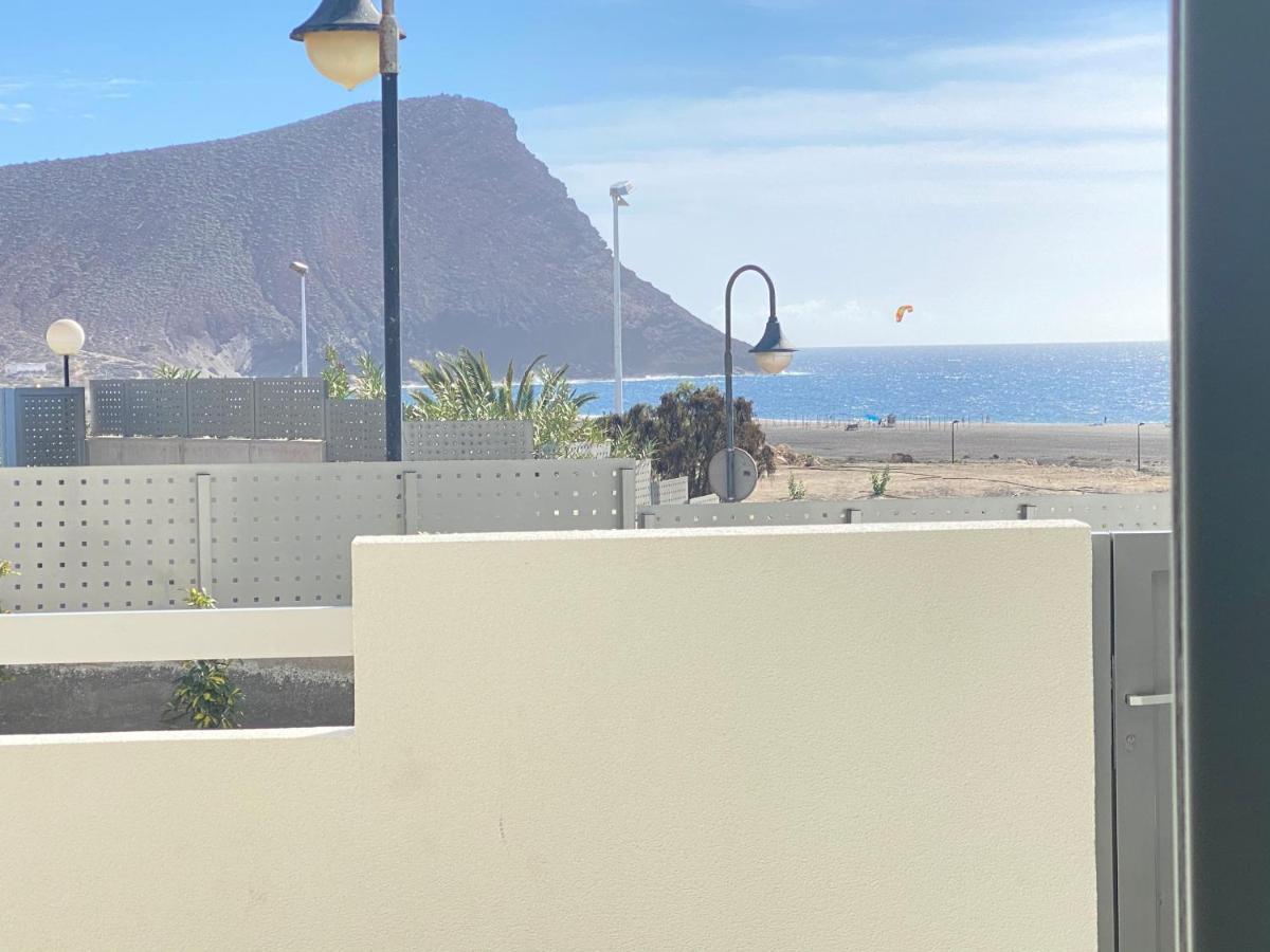 A Beautiful Apartment With A Beach View - La Tejita - El Medano Dış mekan fotoğraf